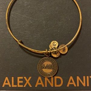 *SOLD*Alex and Ani, expands from 2” to 3.5”, gold